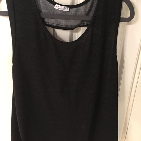 La Clef Open Back Keyhole Tank - Picture 3 of 15